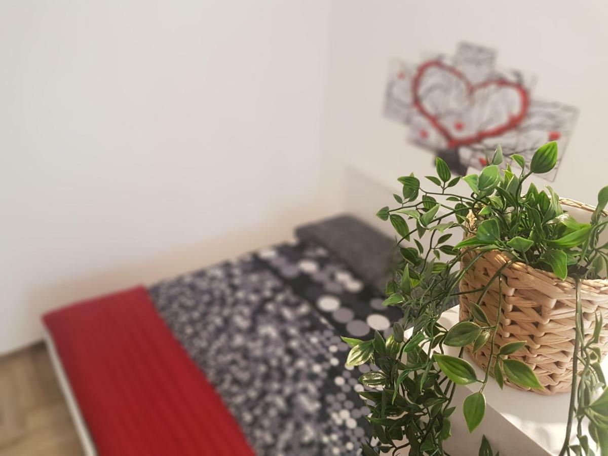 Italy Santa Rita Apartment *